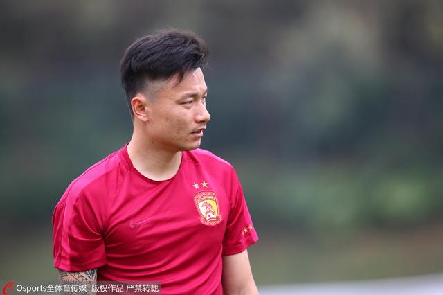女教师夹震蛋上课被老师发现