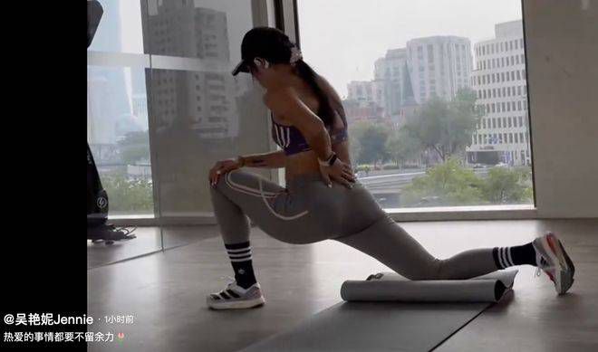 欧美sm刑奴鞭打屁股视频