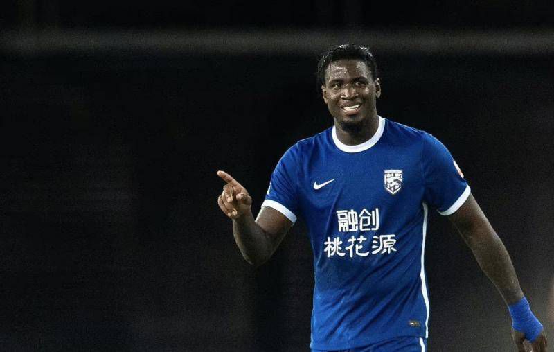 我邻居的老婆/欲乱决胜点