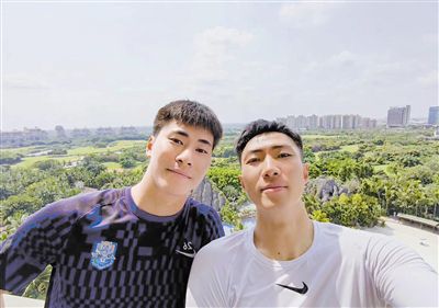 成年人久久久