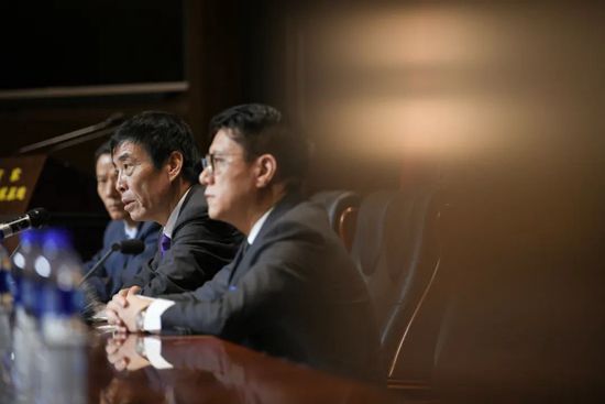 国产精品日日躁夜夜躁欧美