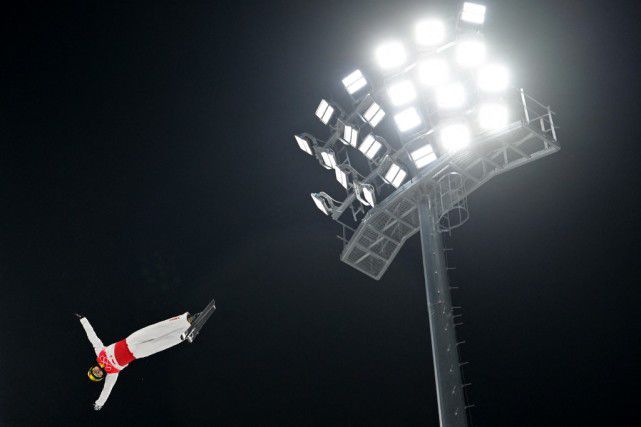 亚洲欧美日韩国产一区二区